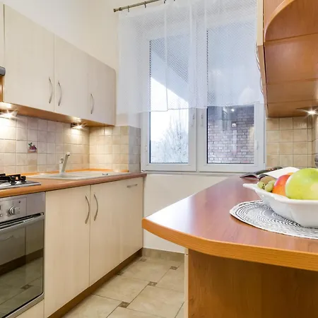 Elite Korzenna Center *